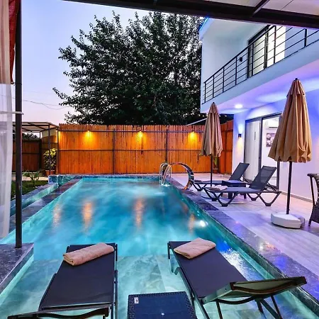 Cavdir 2 Bedroom Secluded With Private Pool Hot Tub *